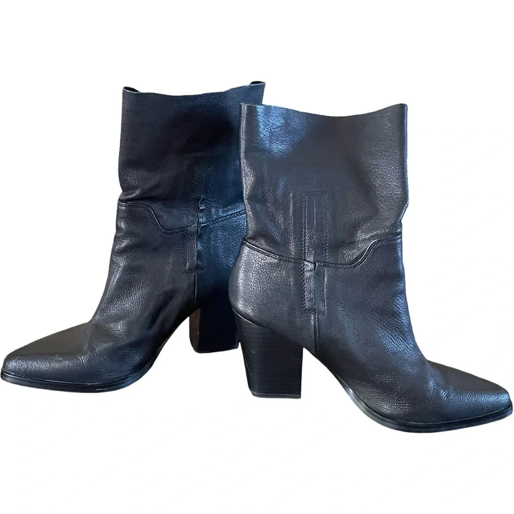 Bleecker & Bond Dana
Black Heeled Boots - Picture 6 of 14